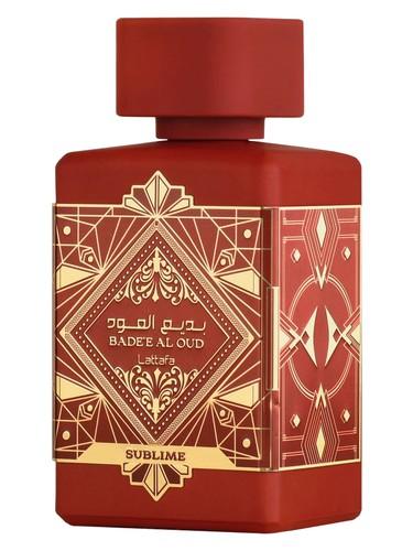 Frasco do perfume árabe Badee Al Oud Sublime da Lattafa, compartilhável, 100 ml